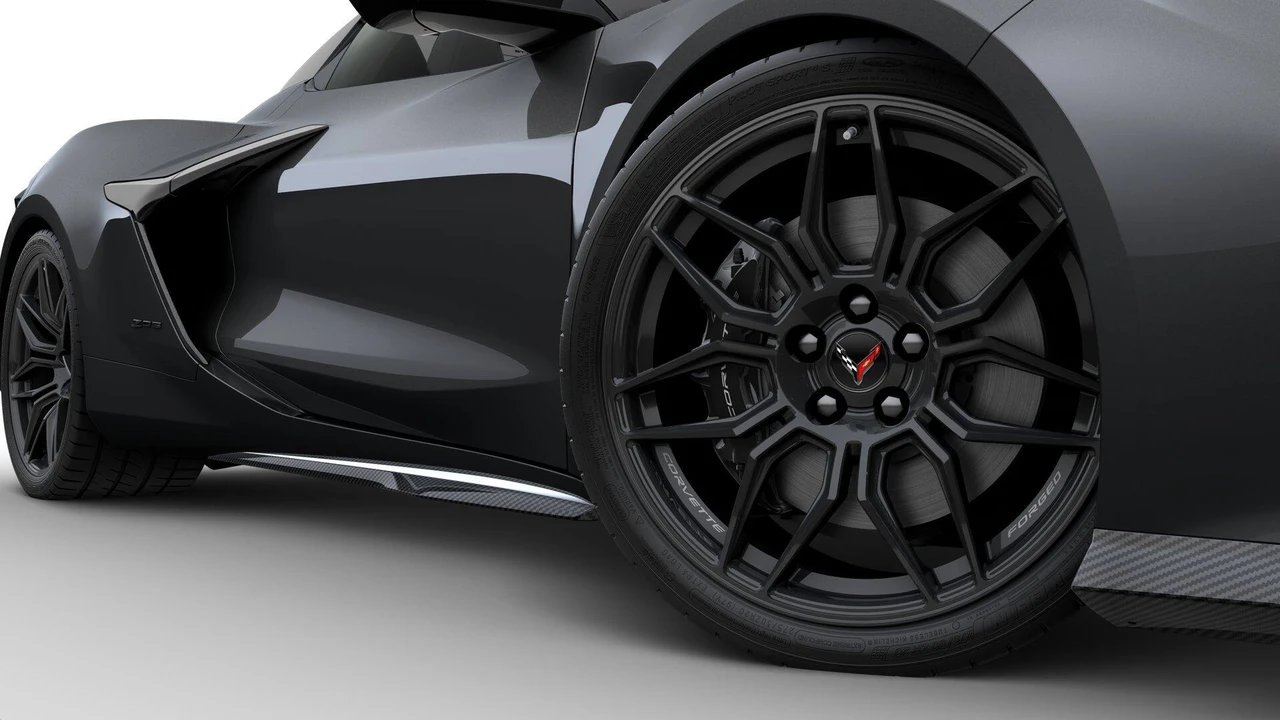2027 Chevrolet Corvette C8 Z06 - Image 7 of 12