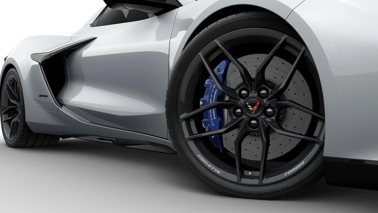 2027 Chevrolet Corvette C8 Z06 - Image 6 of 11