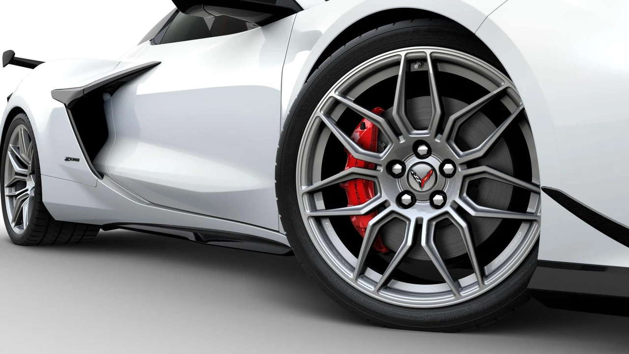 2027 Chevrolet Corvette C8 Grand Sport - Image 6 of 11