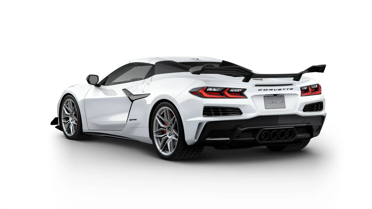 2027 Chevrolet Corvette C8 Grand Sport - Image 3 of 11