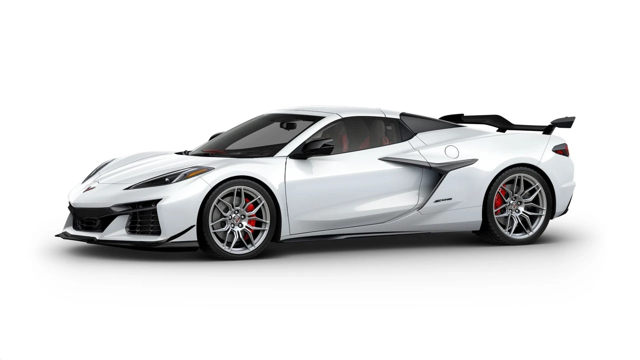 2027 Chevrolet Corvette C8 Grand Sport - Image 2 of 11