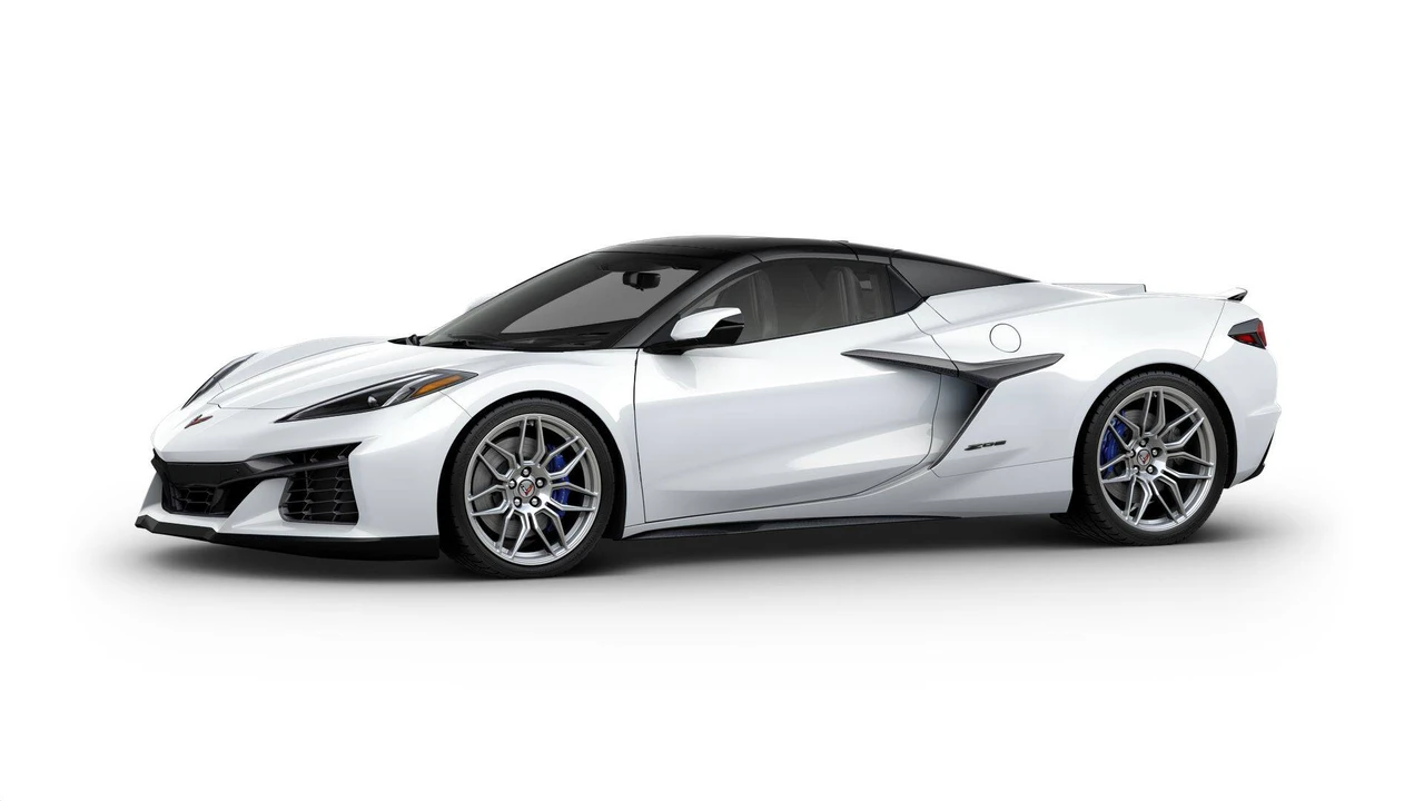2027 Chevrolet Corvette C8 Z06 - Image 3 of 12
