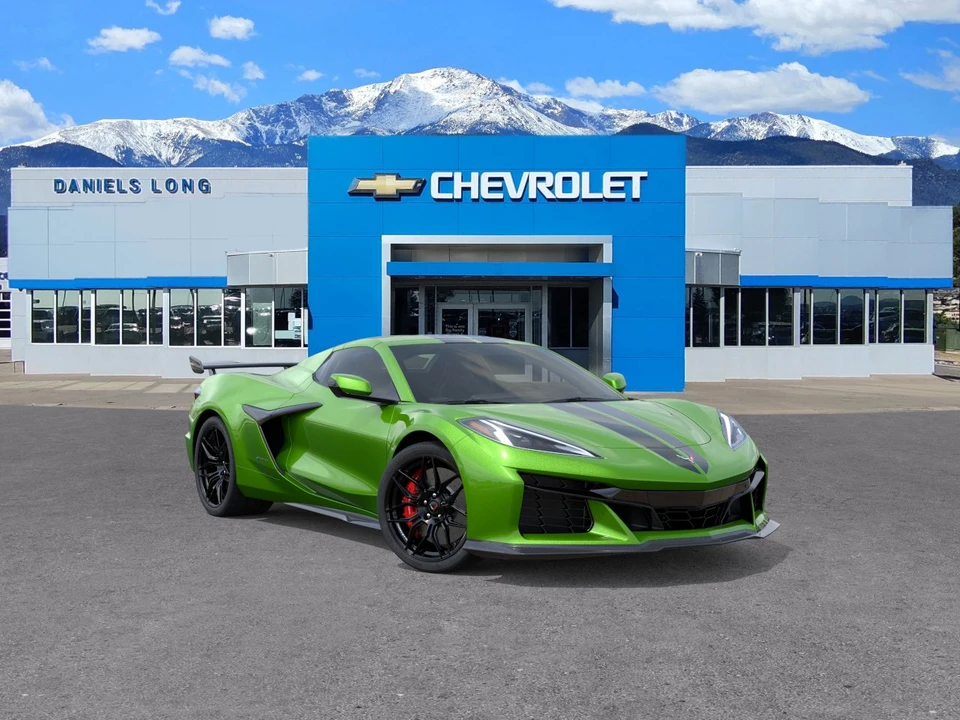 2027 Chevrolet Corvette C8 Z06 - Image 25 of 31