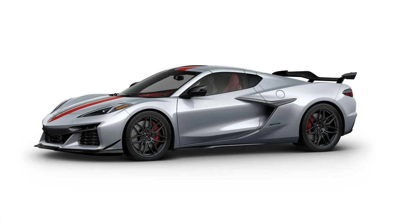 2027 Chevrolet Corvette C8 Grand Sport - Image 26 of 31