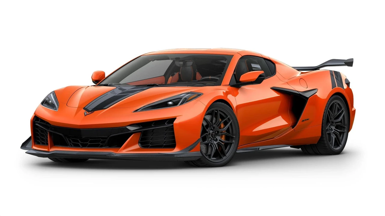 2027 Chevrolet Corvette C8 Z06 - Image 25 of 31