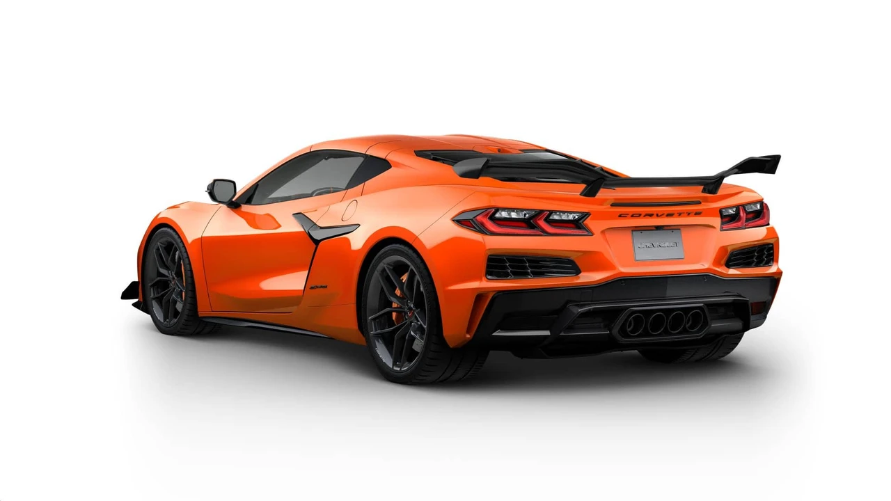 2027 Chevrolet Corvette C8 Z06 - Image 3 of 11