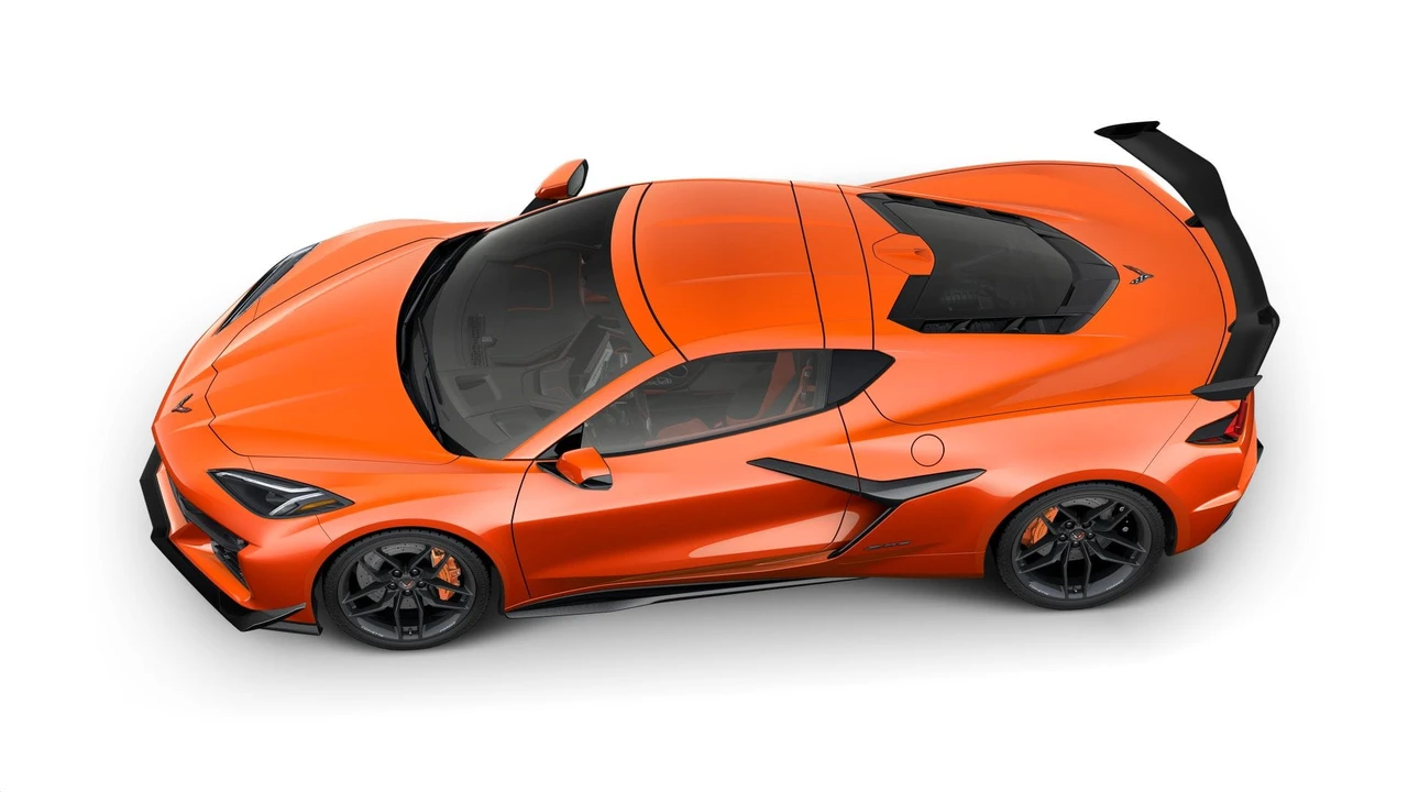 2027 Chevrolet Corvette C8 Z06 - Image 7 of 11