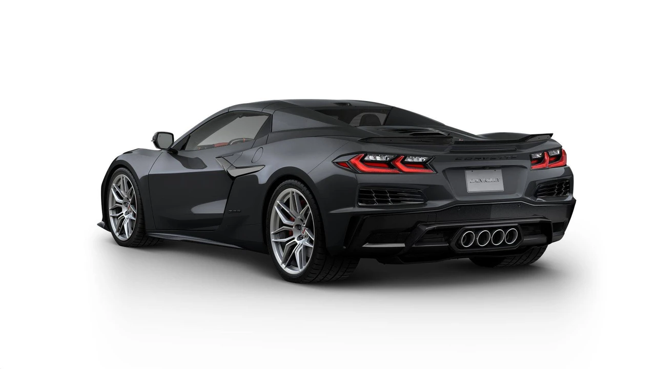 2027 Chevrolet Corvette C8 Z06 - Image 3 of 11