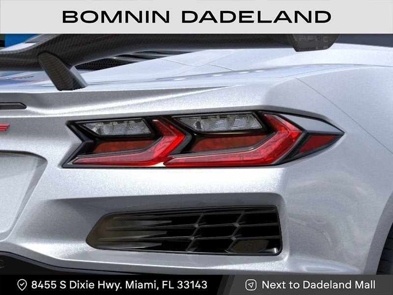 2027 Chevrolet Corvette C8 Z06 - Image 11 of 31