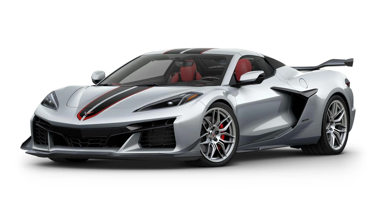 2027 Chevrolet Corvette C8 Z06 - Image 25 of 31
