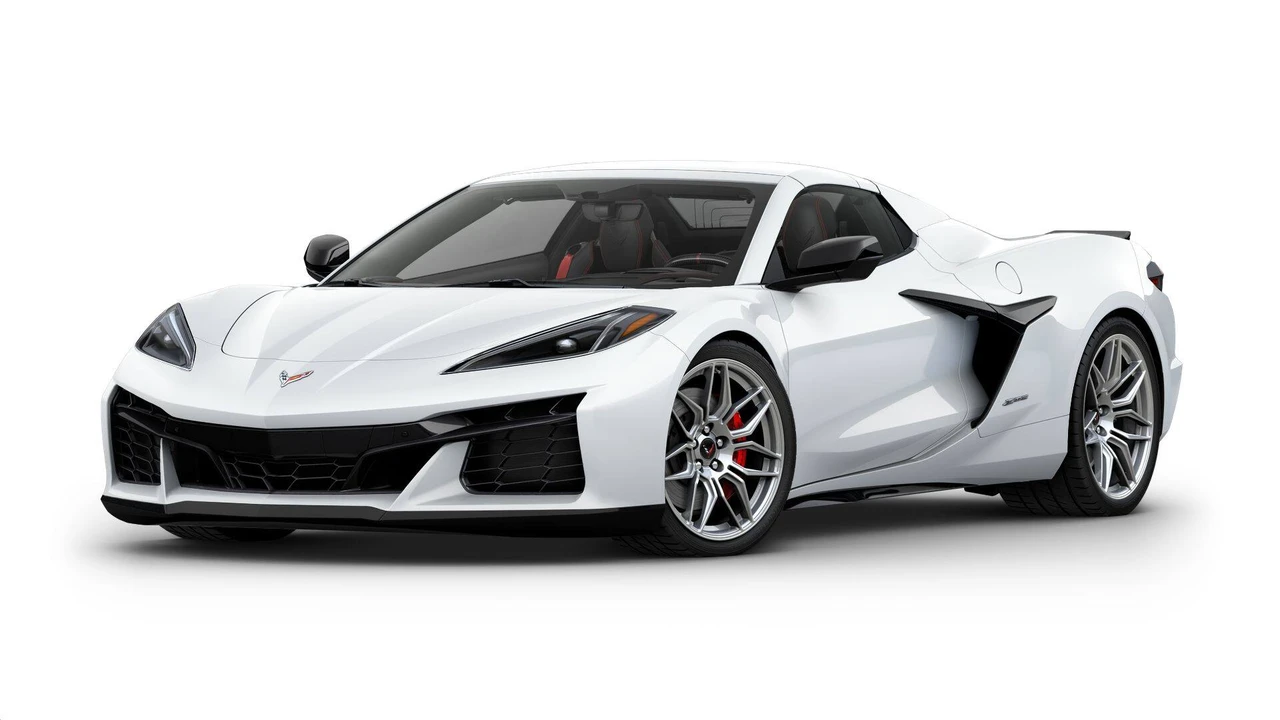 2027 Chevrolet Corvette C8 Z06 - Image 25 of 31