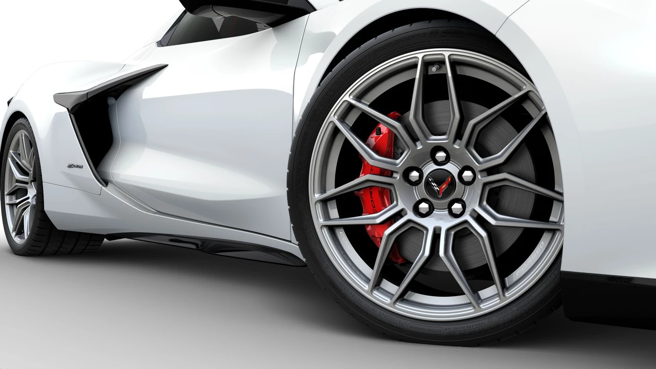 2027 Chevrolet Corvette C8 Z06 - Image 30 of 31