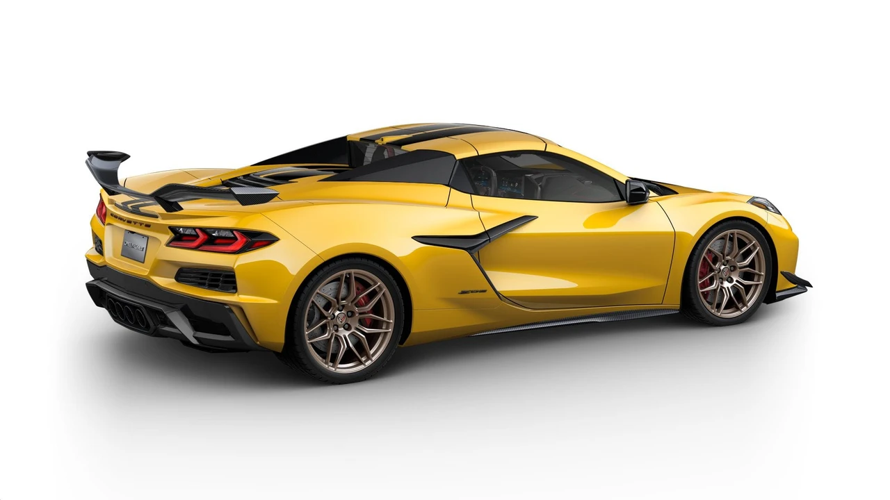 2027 Chevrolet Corvette C8 Z06 - Image 4 of 11