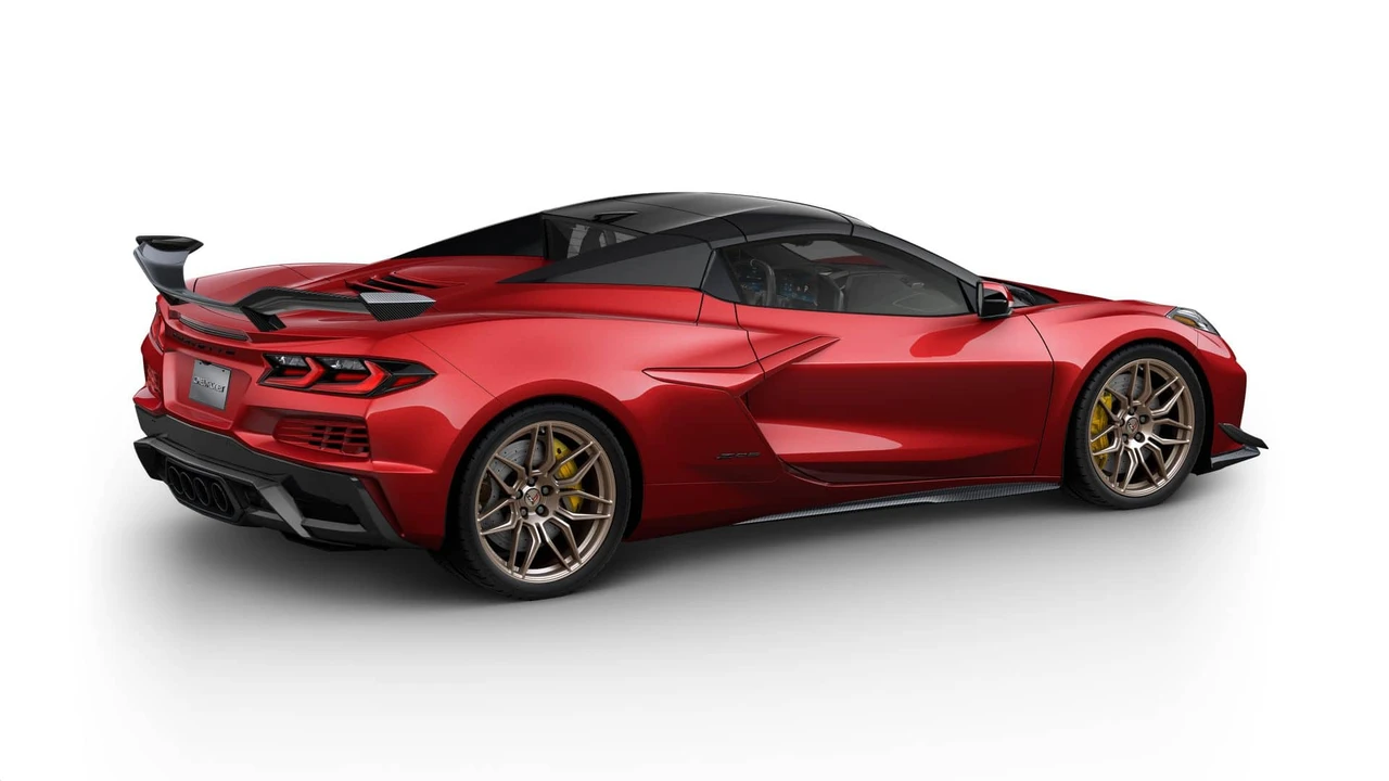 2027 Chevrolet Corvette C8 Z06 - Image 5 of 12