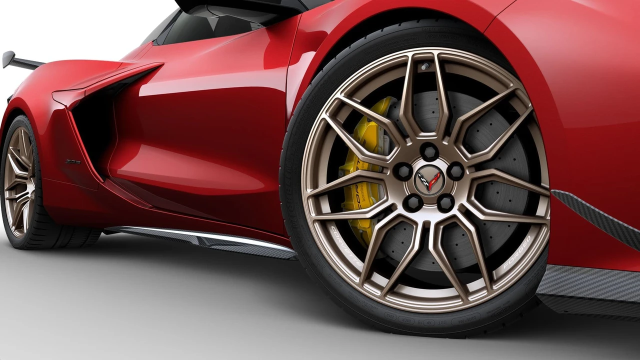 2027 Chevrolet Corvette C8 Z06 - Image 7 of 12