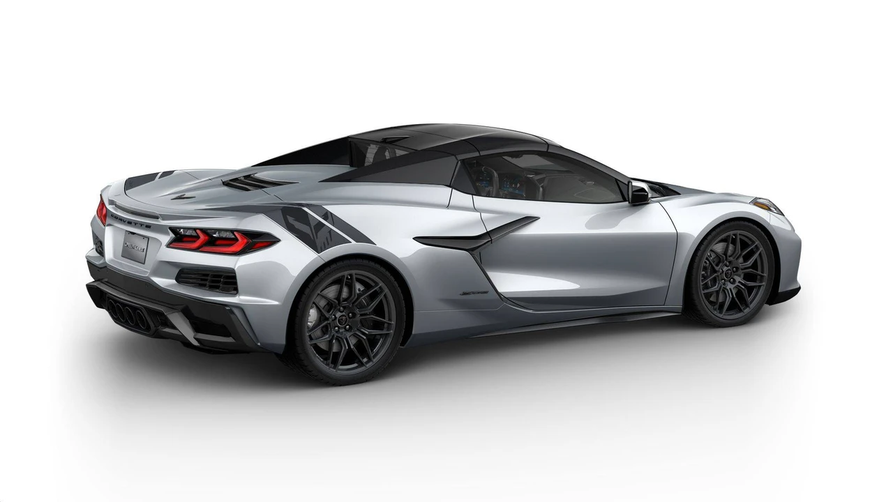 2027 Chevrolet Corvette C8 Z06 - Image 4 of 11