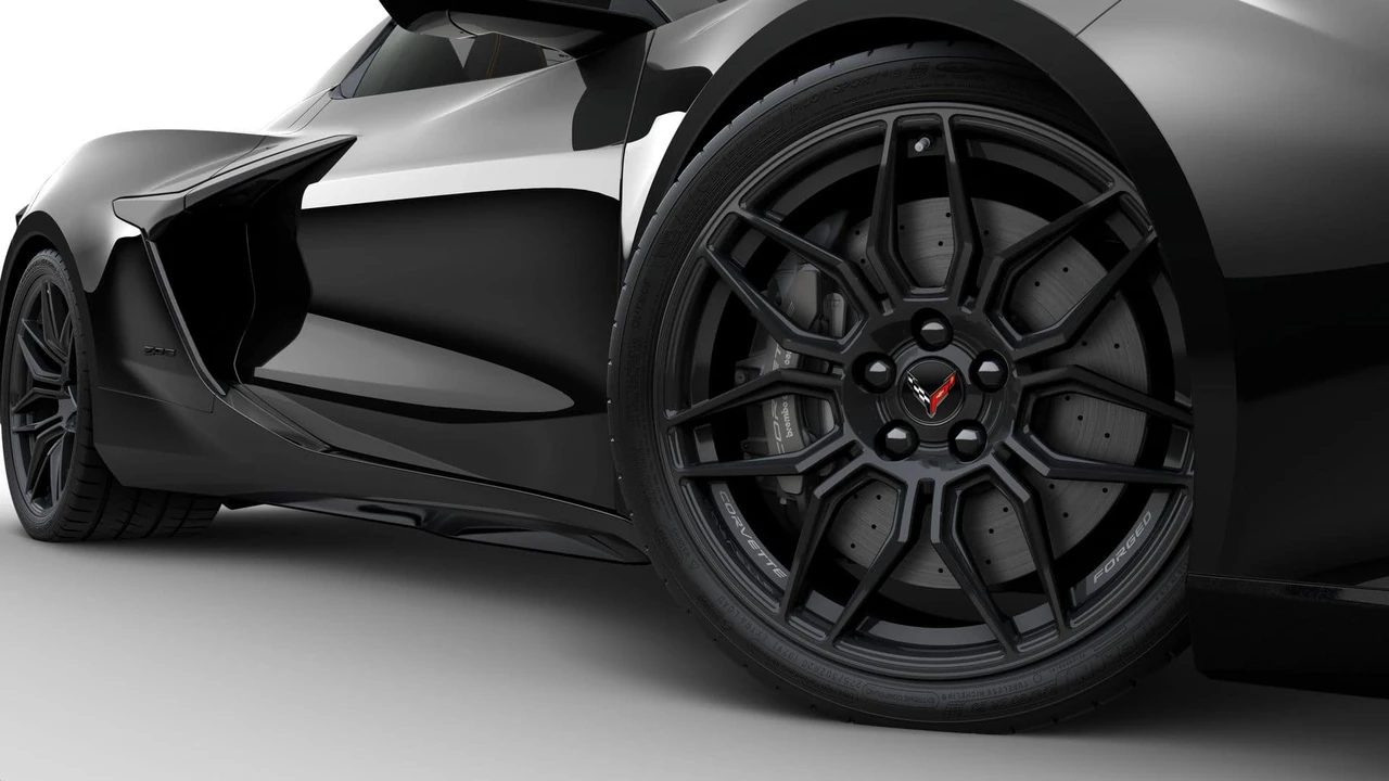 2027 Chevrolet Corvette C8 Z06 - Image 6 of 11