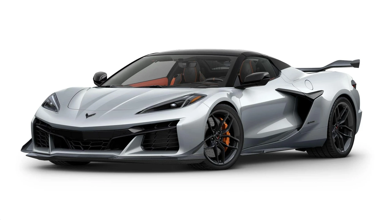 2027 Chevrolet Corvette C8 Z06 - Image 25 of 31