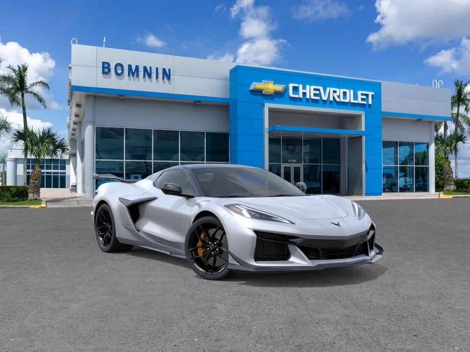 2027 Chevrolet Corvette C8 Z06 - Image 2 of 31