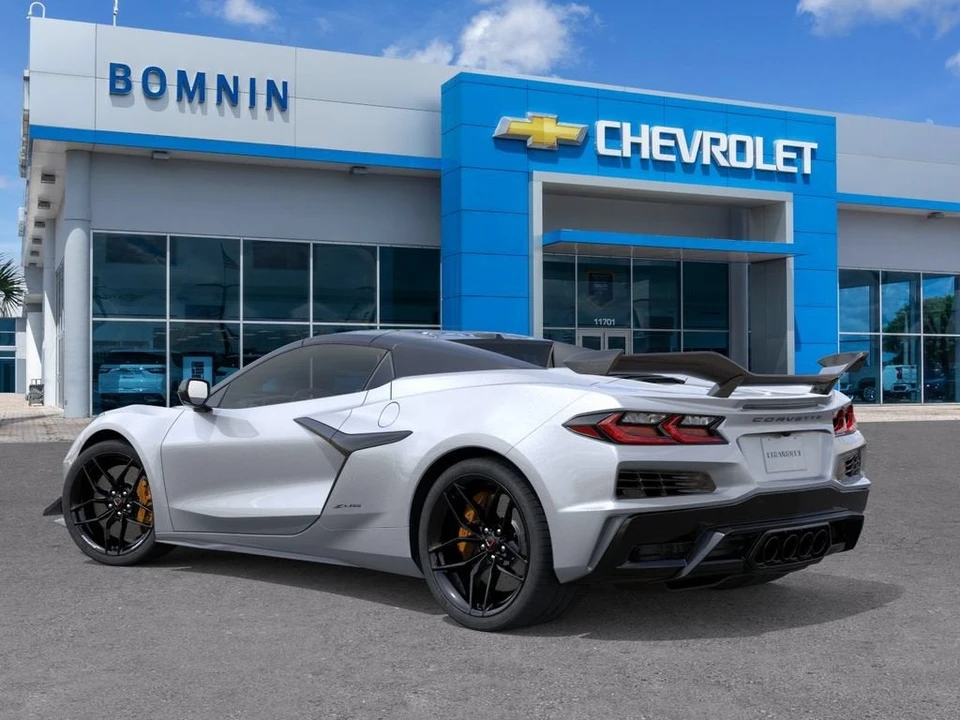 2027 Chevrolet Corvette C8 Z06 - Image 4 of 31