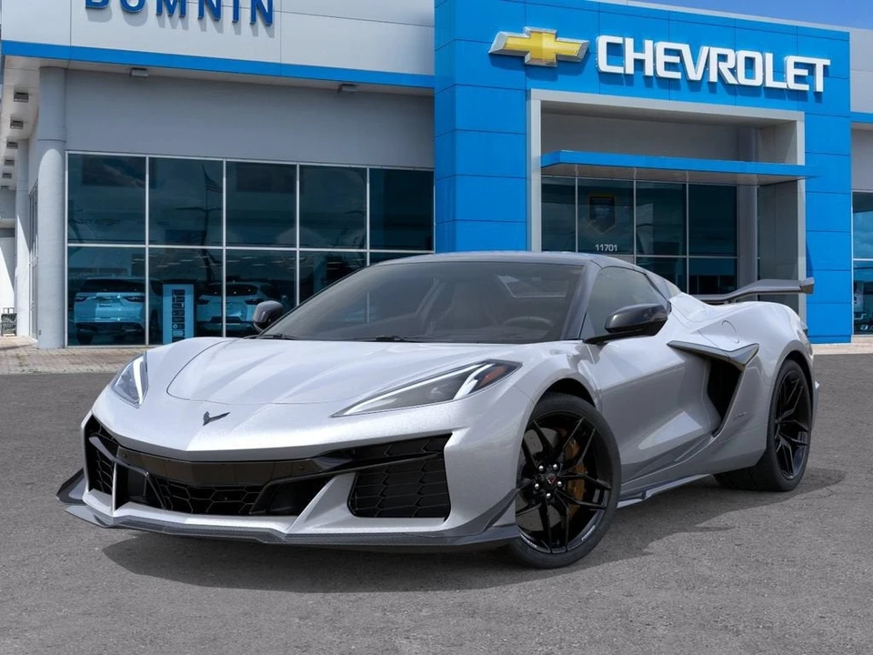 2027 Chevrolet Corvette C8 Z06 - Image 7 of 31