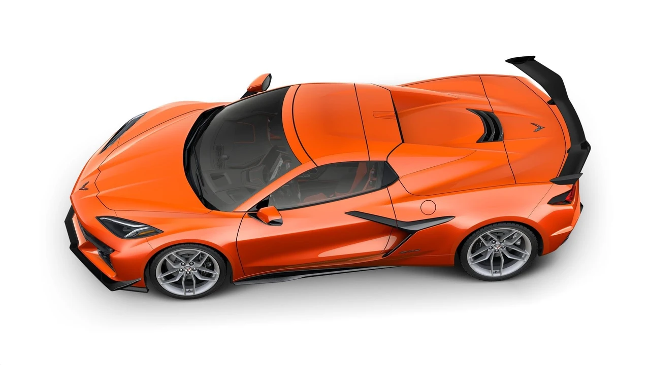 2027 Chevrolet Corvette C8 Z06 - Image 7 of 11