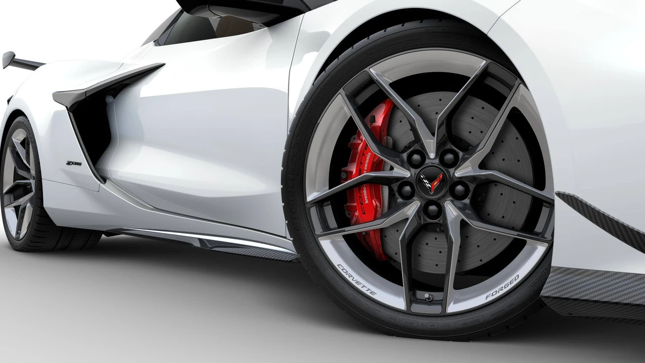 2027 Chevrolet Corvette C8 Z06 - Image 6 of 11