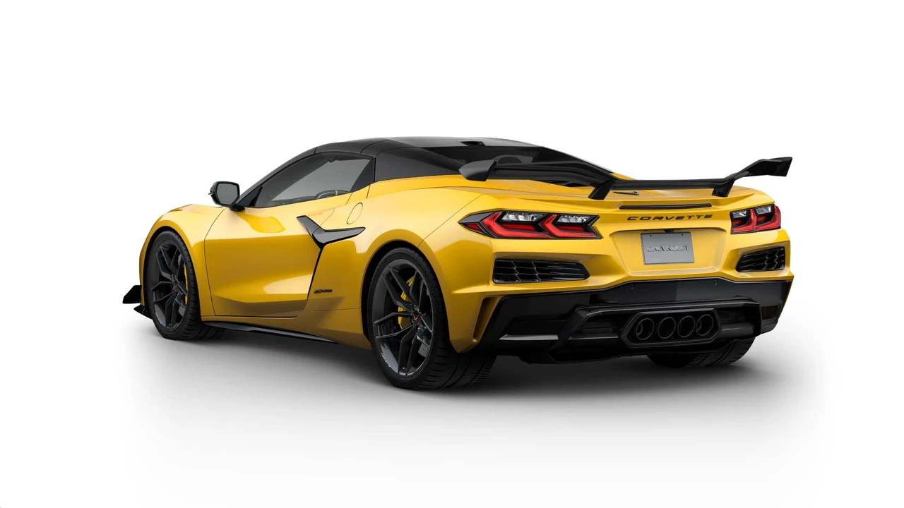 2027 Chevrolet Corvette C8 Z06 - Image 3 of 11