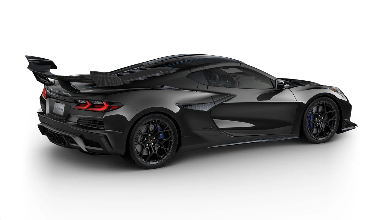 2027 Chevrolet Corvette C8 ZR1 - Image 5 of 12