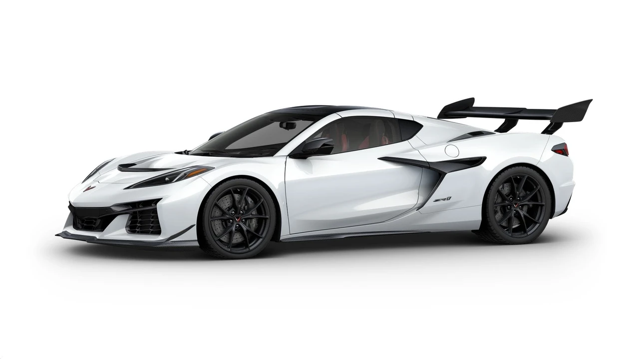 2027 Chevrolet Corvette C8 ZR1 - Image 26 of 31