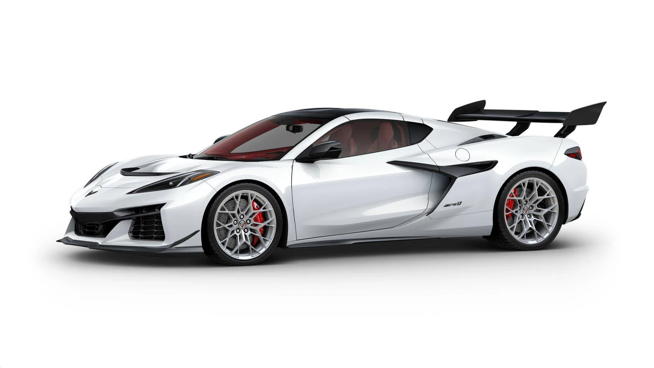 2027 Chevrolet Corvette C8 ZR1 - Image 2 of 11