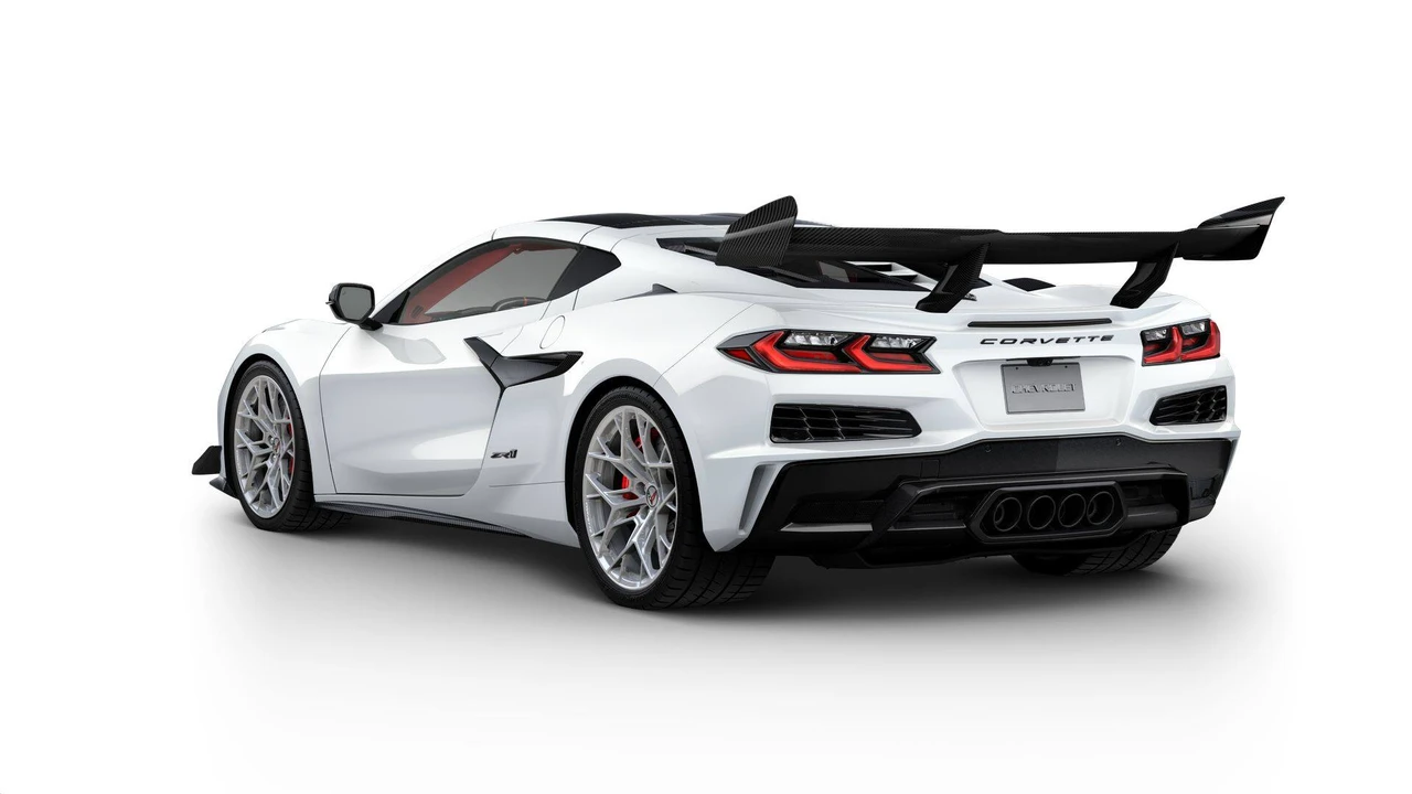 2027 Chevrolet Corvette C8 ZR1 - Image 3 of 11