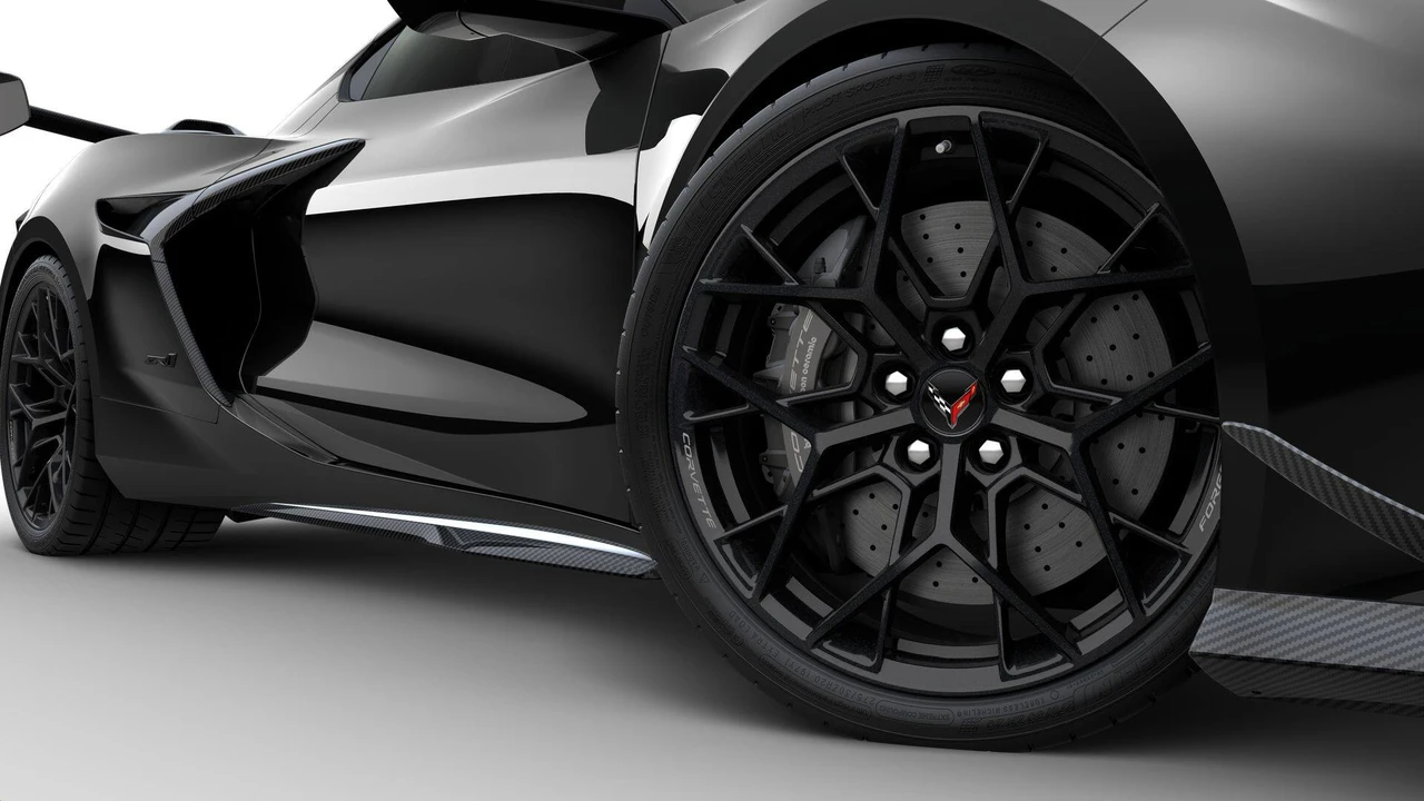 2027 Chevrolet Corvette C8 ZR1 - Image 6 of 11