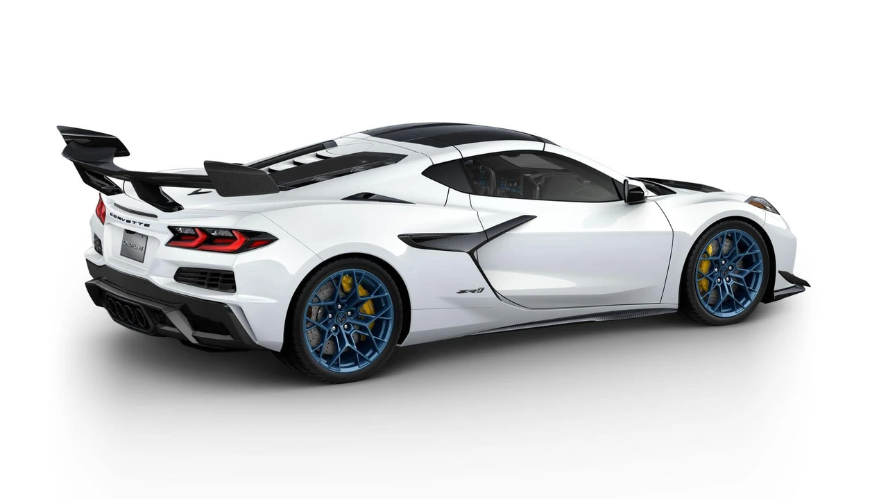 2027 Chevrolet Corvette C8 ZR1 - Image 5 of 12