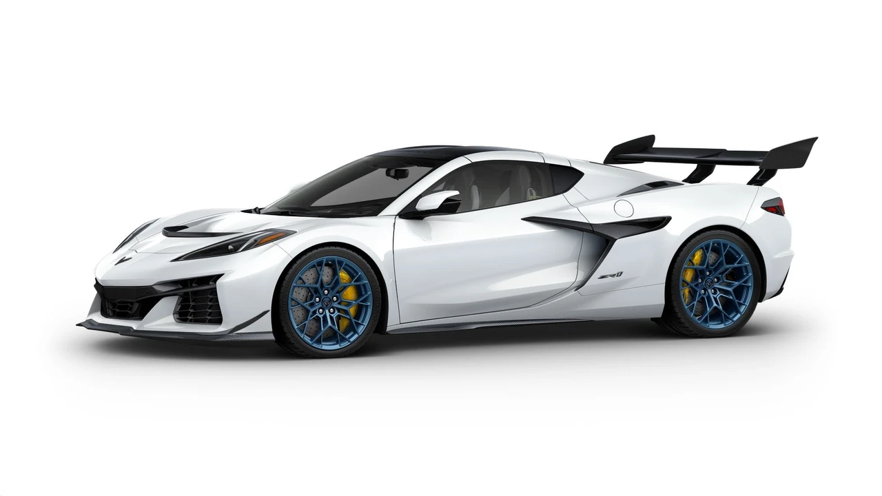 2027 Chevrolet Corvette C8 ZR1 - Image 3 of 12