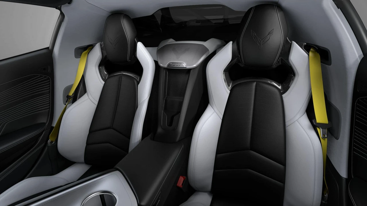 2027 Chevrolet Corvette C8 ZR1 - Image 11 of 11