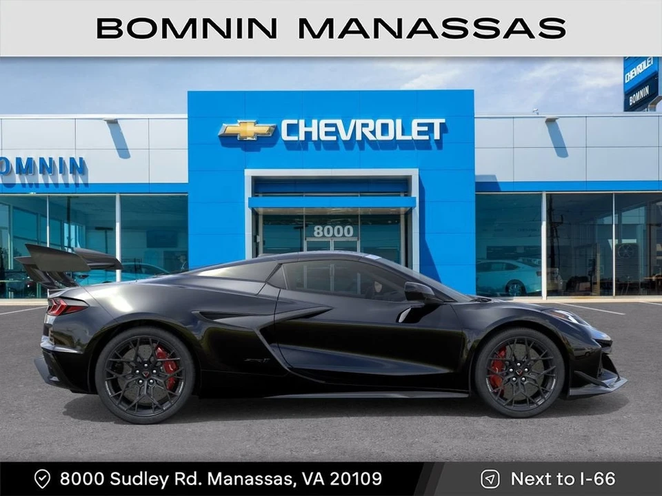2027 Chevrolet Corvette C8 ZR1 - Image 6 of 31