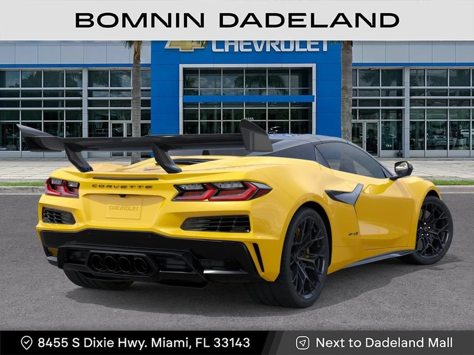 2027 Chevrolet Corvette C8 ZR1 - Image 5 of 31