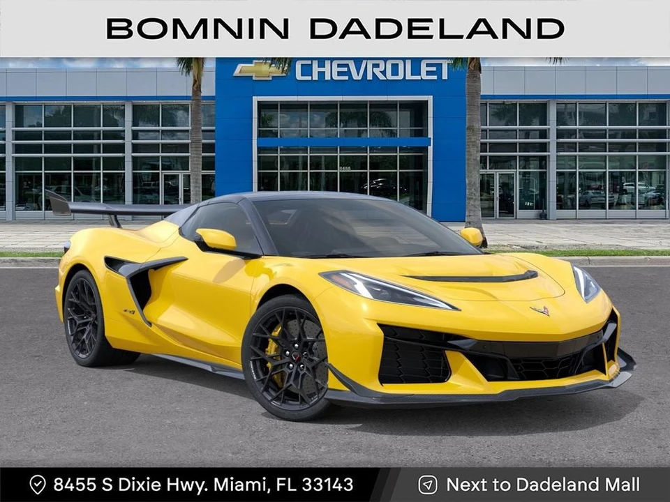 2027 Chevrolet Corvette C8 ZR1 - Image 8 of 31