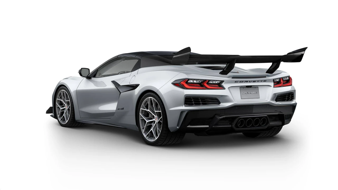 2027 Chevrolet Corvette C8 ZR1 - Image 4 of 12