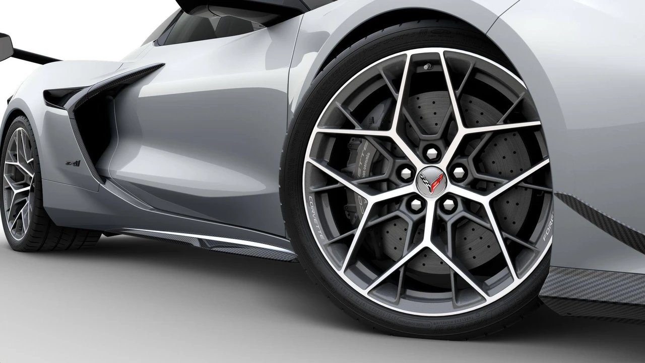 2027 Chevrolet Corvette C8 ZR1 - Image 7 of 12