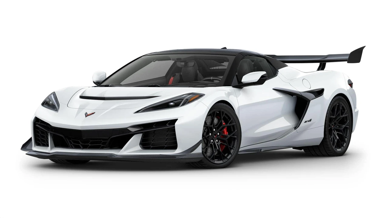 2027 Chevrolet Corvette C8 ZR1 - Image 25 of 31