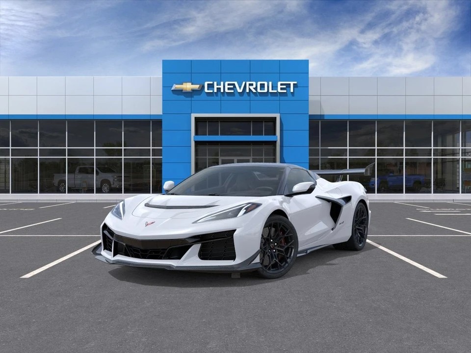 2027 Chevrolet Corvette C8 ZR1 - Image 8 of 31