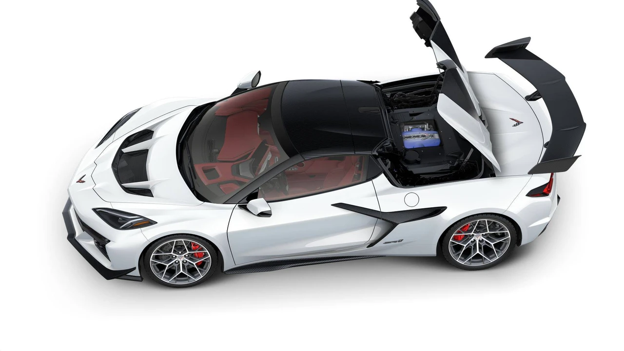 2027 Chevrolet Corvette C8 ZR1 - Image 7 of 11