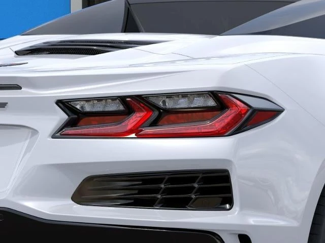 2027 Chevrolet Corvette C8 ZR1 - Image 11 of 31