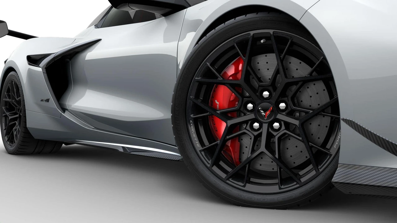 2027 Chevrolet Corvette C8 ZR1 - Image 6 of 11