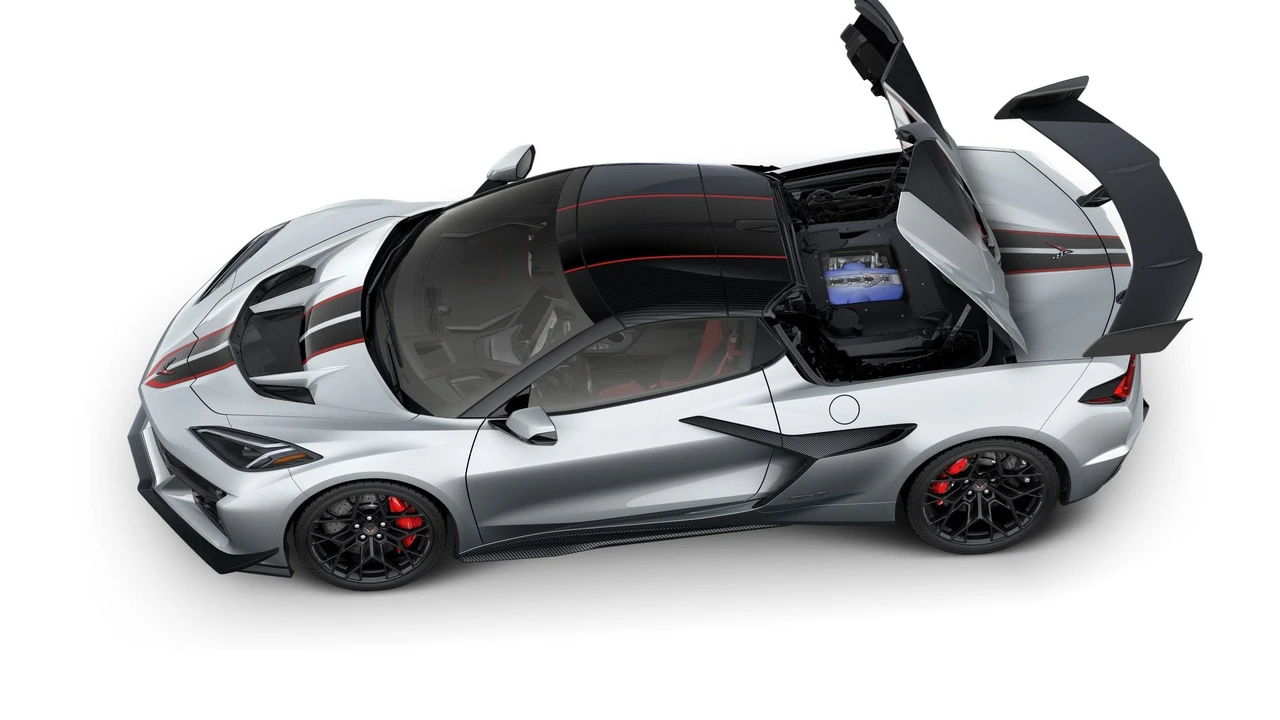 2027 Chevrolet Corvette C8 ZR1 - Image 7 of 11