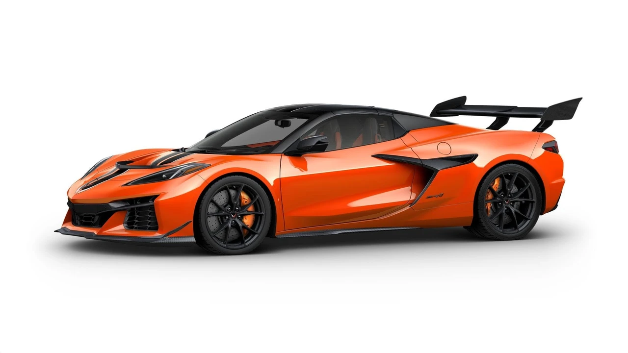 2027 Chevrolet Corvette C8 ZR1 - Image 3 of 12