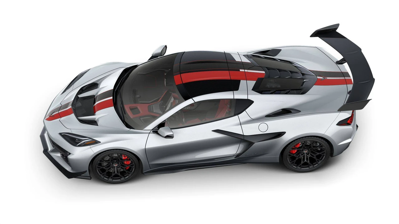 2027 Chevrolet Corvette C8 ZR1 - Image 7 of 11