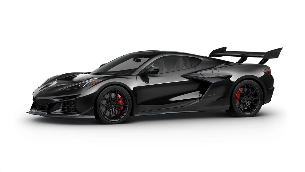 2027 Chevrolet Corvette C8 ZR1 - Image 2 of 11